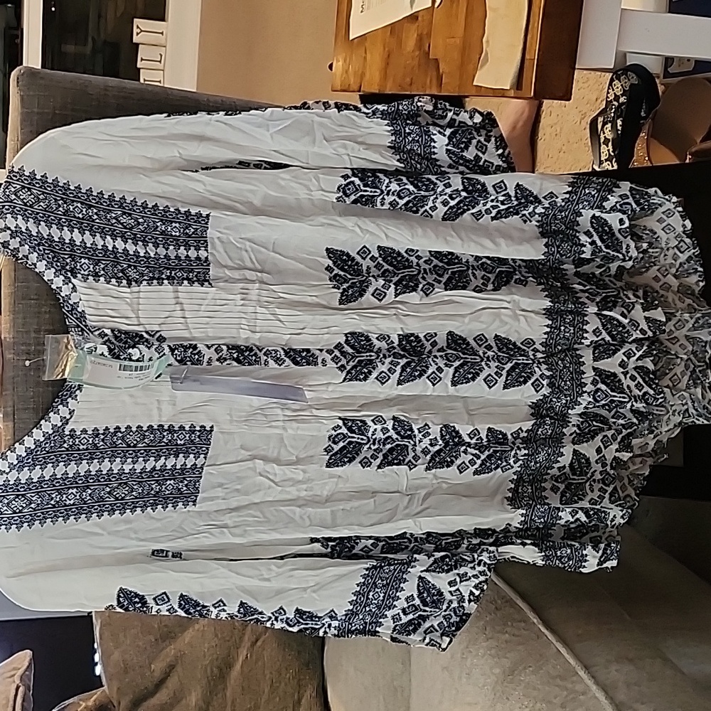 Blue and white crinkle blouse